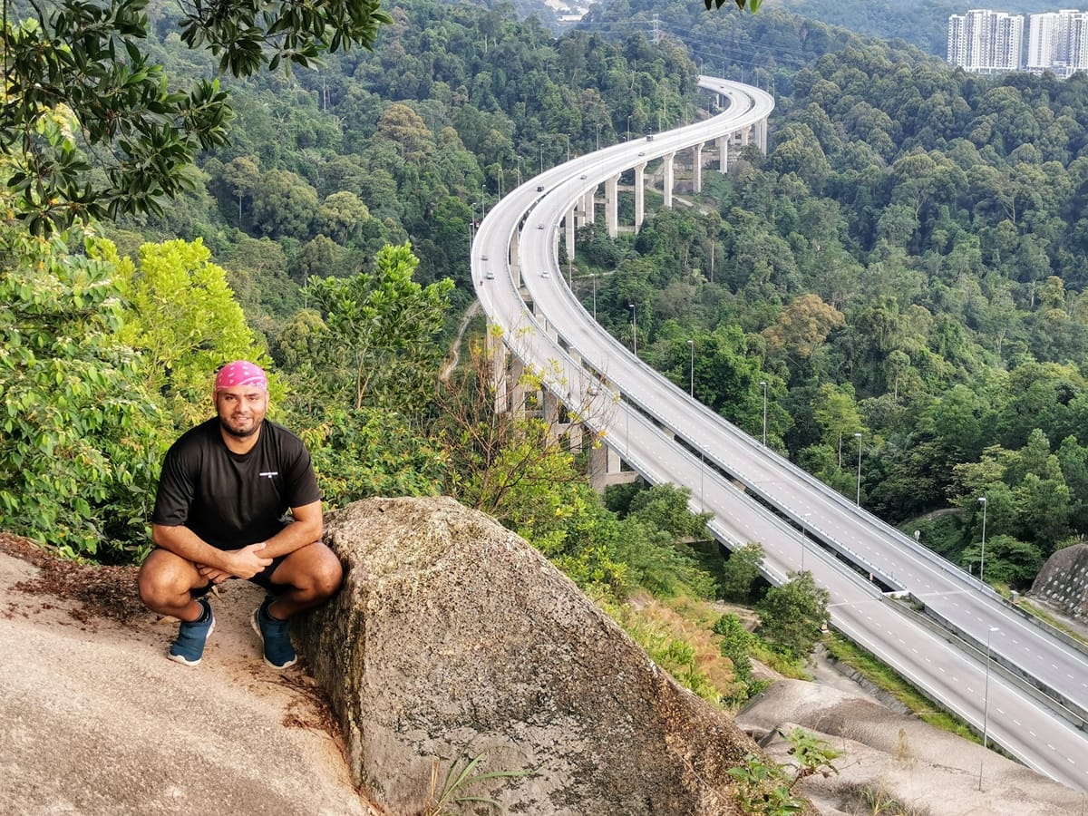 Hiking Rawang Bypass Viewpoint Via Bukit Matt Trail | Rider Chris