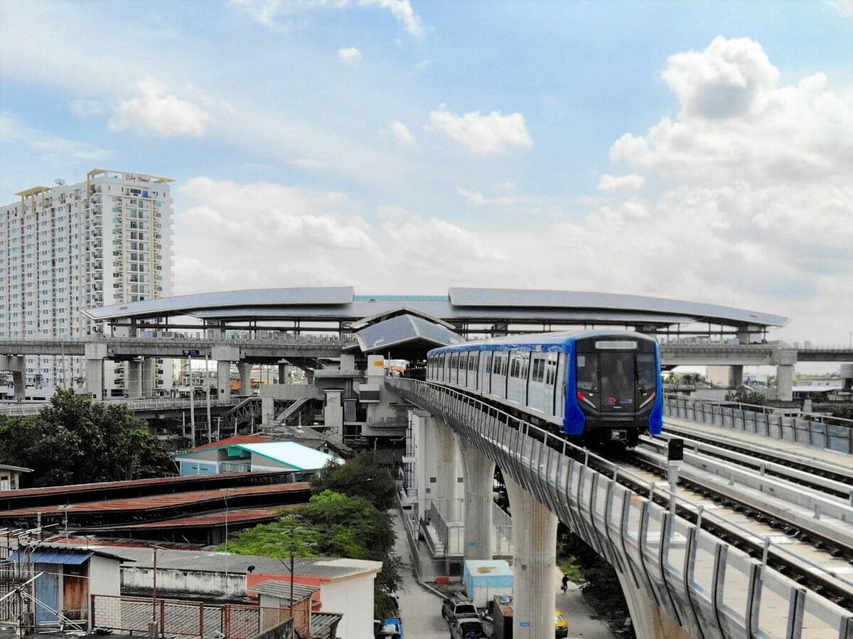 How Do You Get Around In Bangkok?