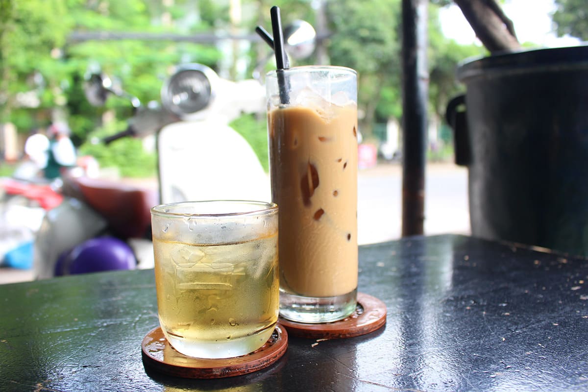 Ca Phe Sua Da (Vietnamese Iced Coffee)