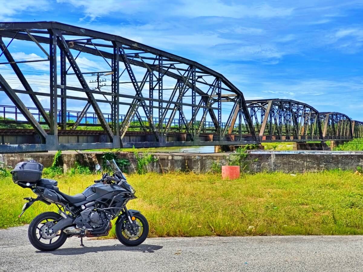 Black Railway Bridge 