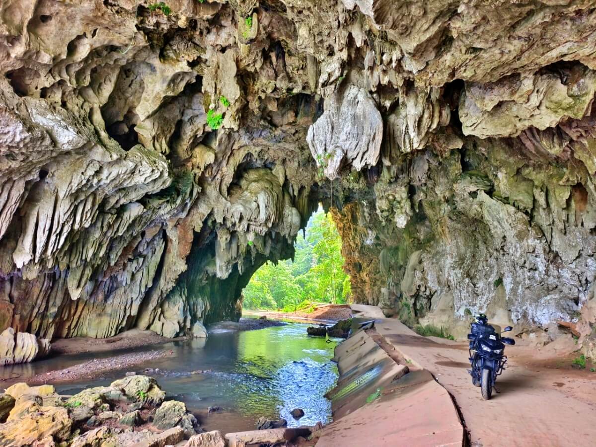 Krasaeng Cave (Tham Kra Chaeng)